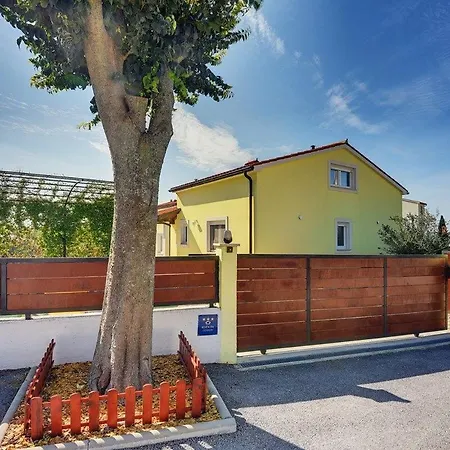 Rosmarin Holiday home Pula