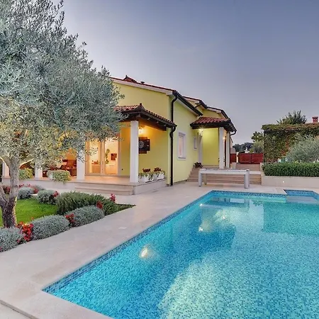 Holiday home Rosmarin Pula